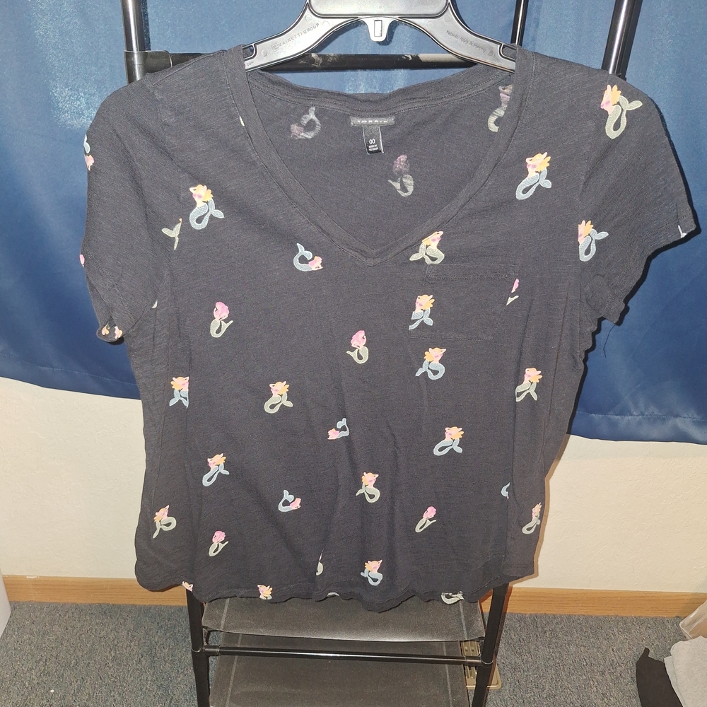 Torrid Black V-Neck Tee